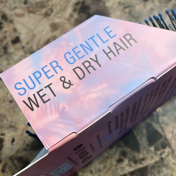 Conair Detangle Delight Round Brush - Picture 11 of 12